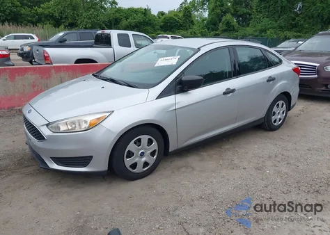 2018 Ford Focus S из США, поврежденный, VIN 1FADP3E21JL275746